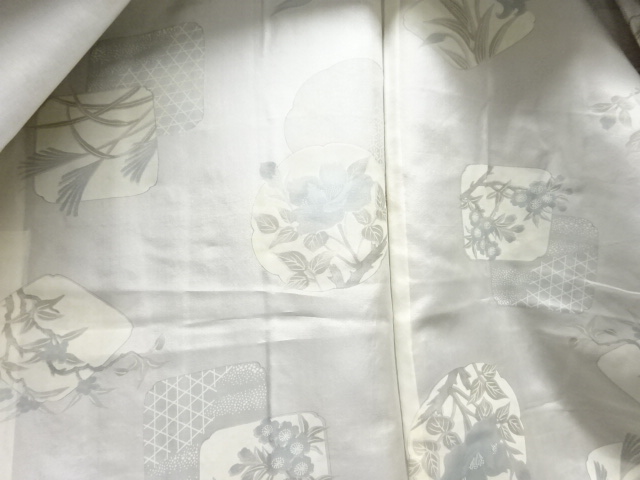  幾何学模様織り出し本場村山大島紬着物アンサンブル